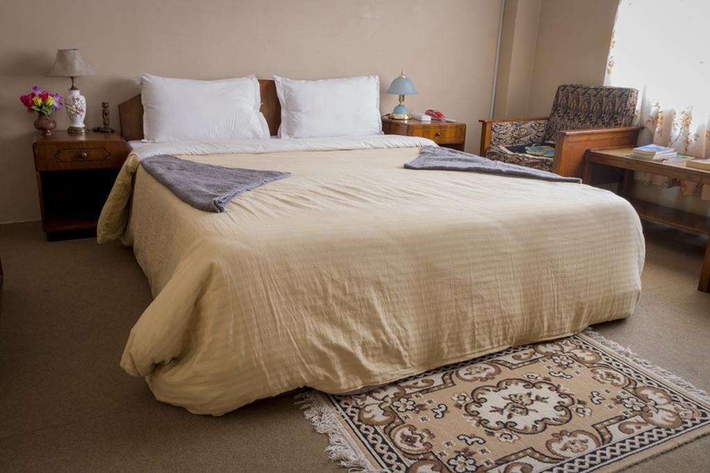 Hotel Metropolitan Kantipur Kathmandu Luaran gambar